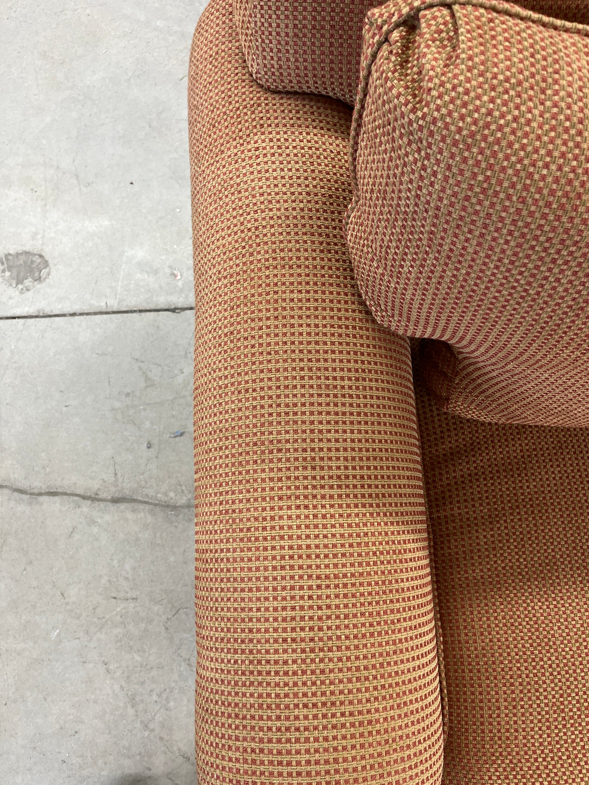 114" W Orange Woven Sectional Sofa