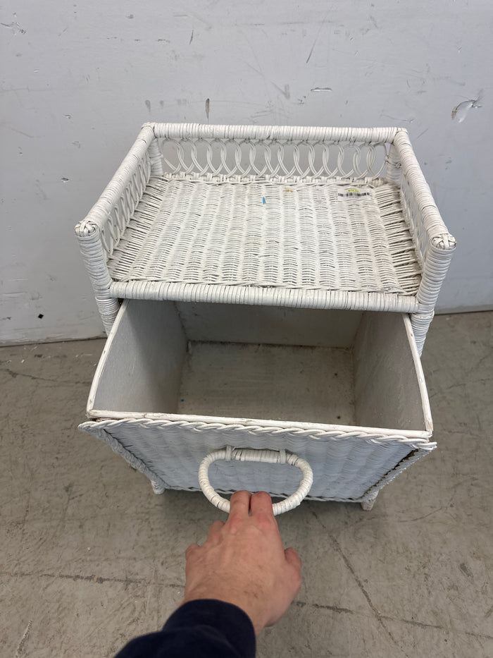 Wicker Sidetable