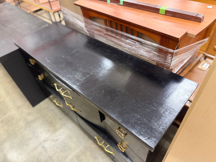 Black Wooden 8-Drawer Dresser
