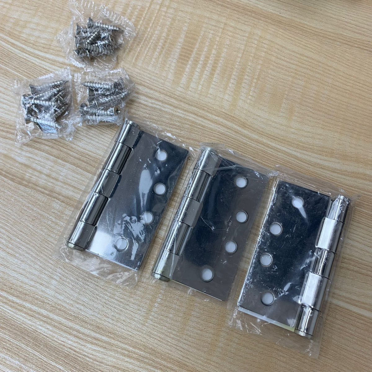 4x4-inch Flat Tip Hinges in Bright Nickel (Set of 3)