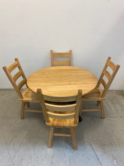 Rustic Round Pedestal Dining Table with Four Chairs