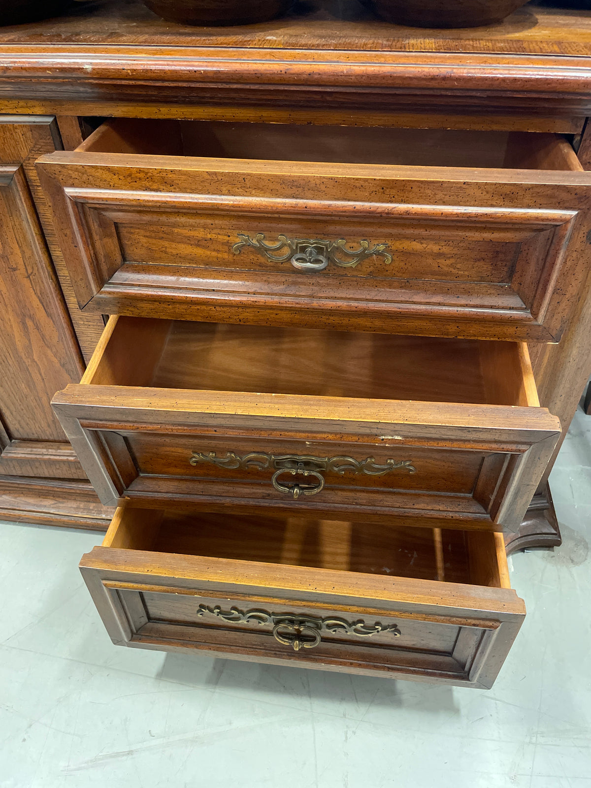 Tudor Style Dresser with 6 Drawers
