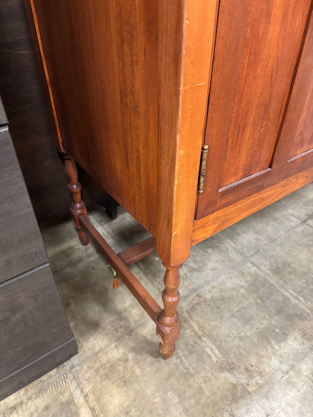 Traditional Cherry Wood Sideboard