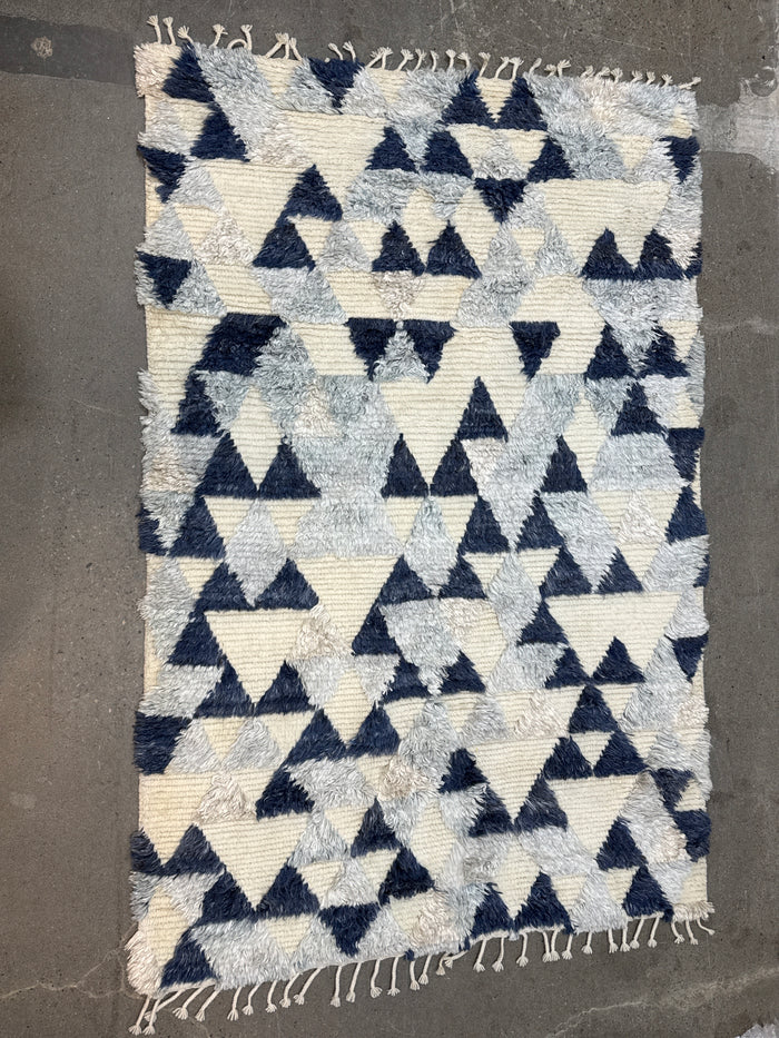 Rug 8' x 5.3'