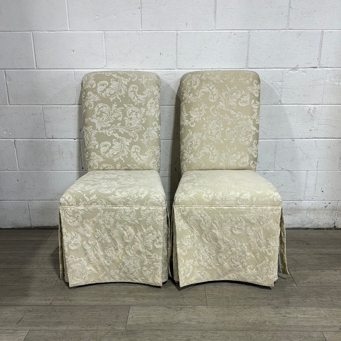 Elegg Pair of Chairs