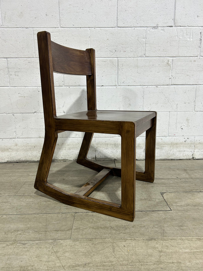 Sencillo MCM Sculptural Chair (Dark)