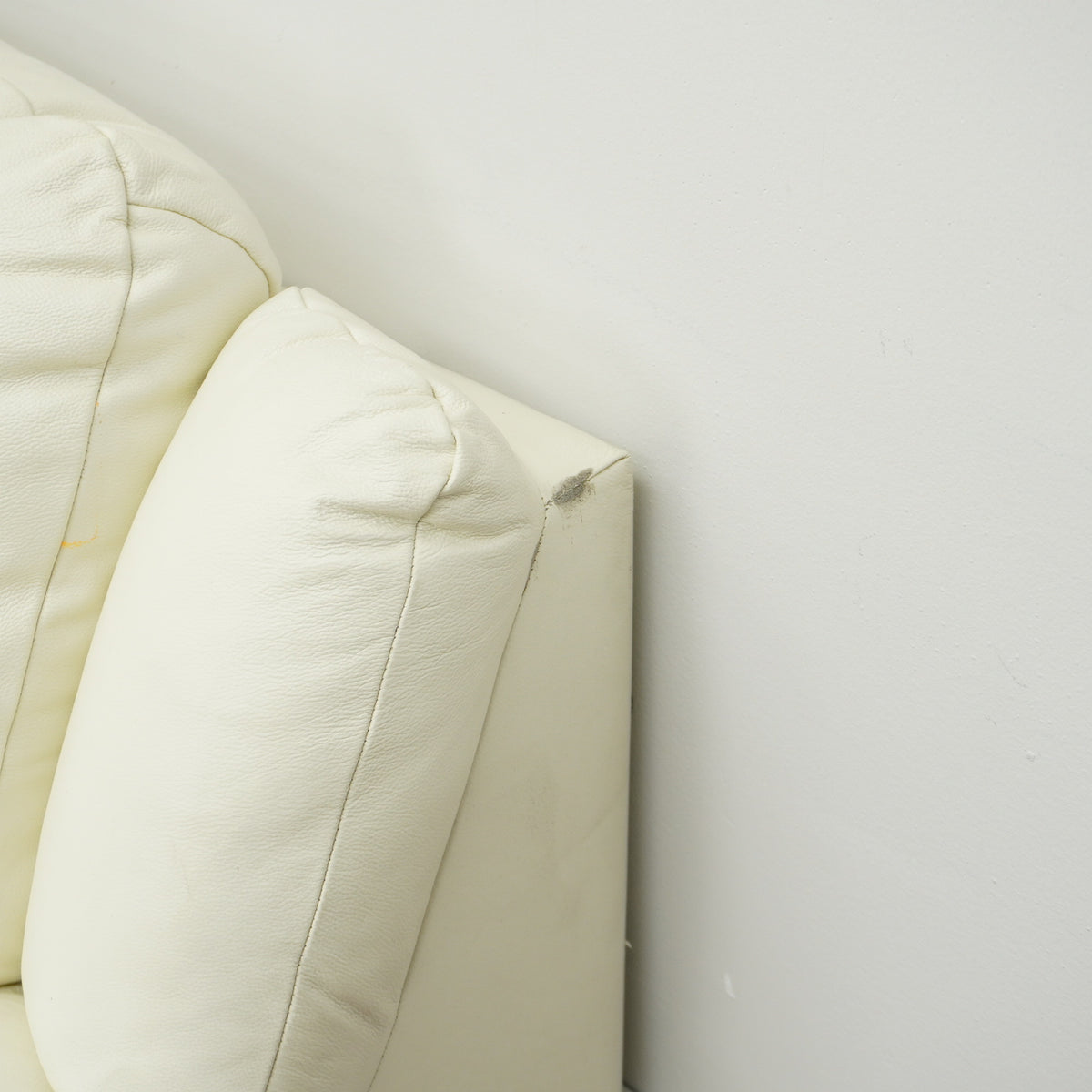 62-inch 2-Seater Leather Loveseat Sofa in White