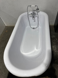 Iron Cast Claw Foot Tub