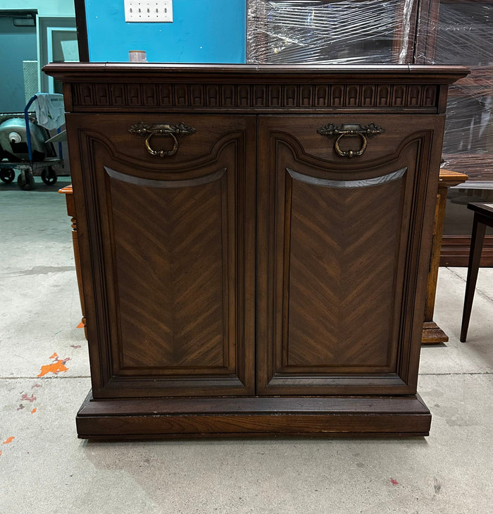 Dry Bar or Buffet Server On Wheels