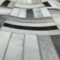 6×9-ft Grey & White Patchwork Rug – Hand-Stitched Cowhide, 250