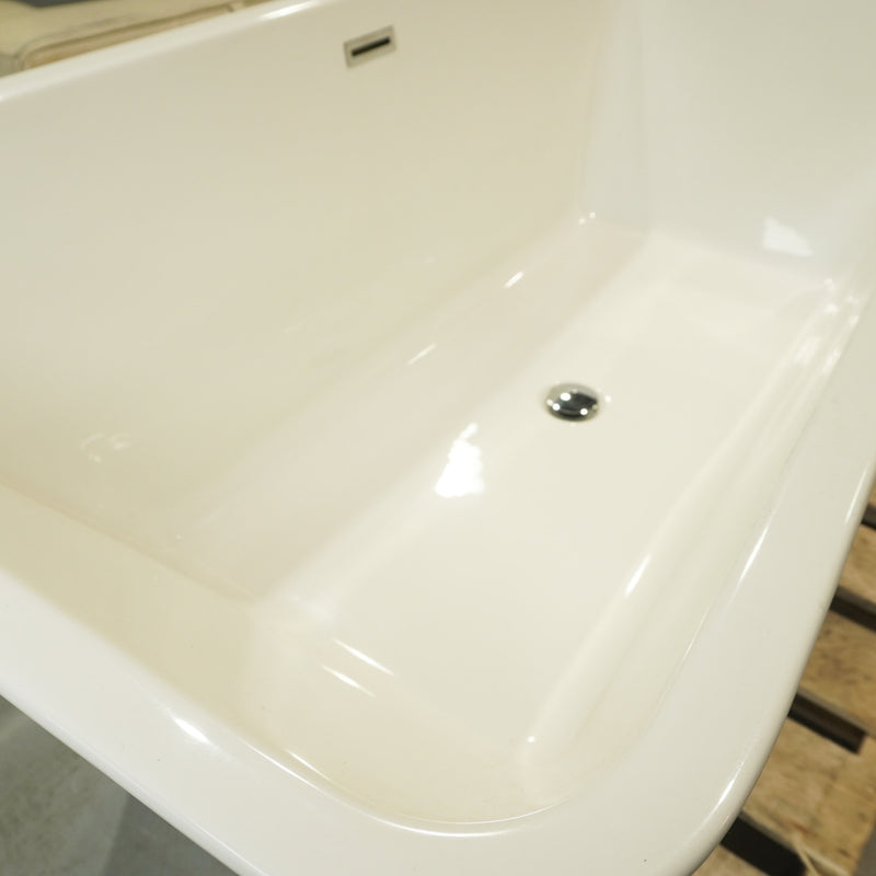 67-inch Hypnotic Acrylic Freestanding Bathtub in Gloss White