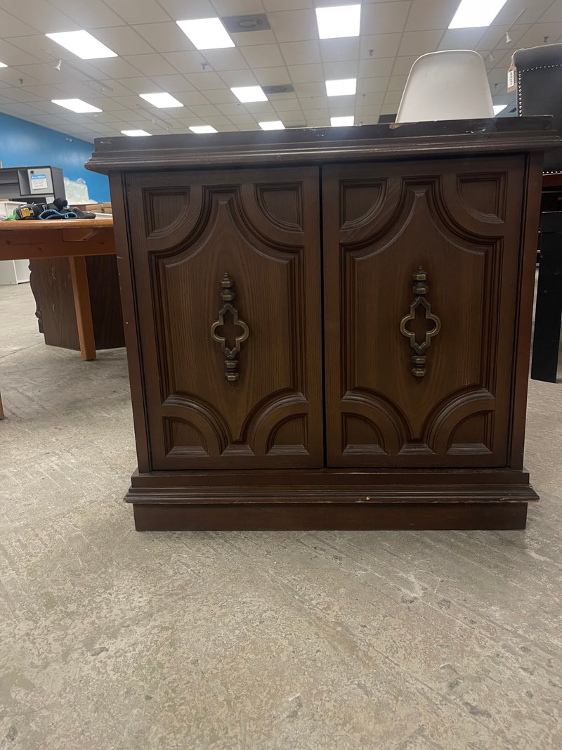 Square End Table With Cubby