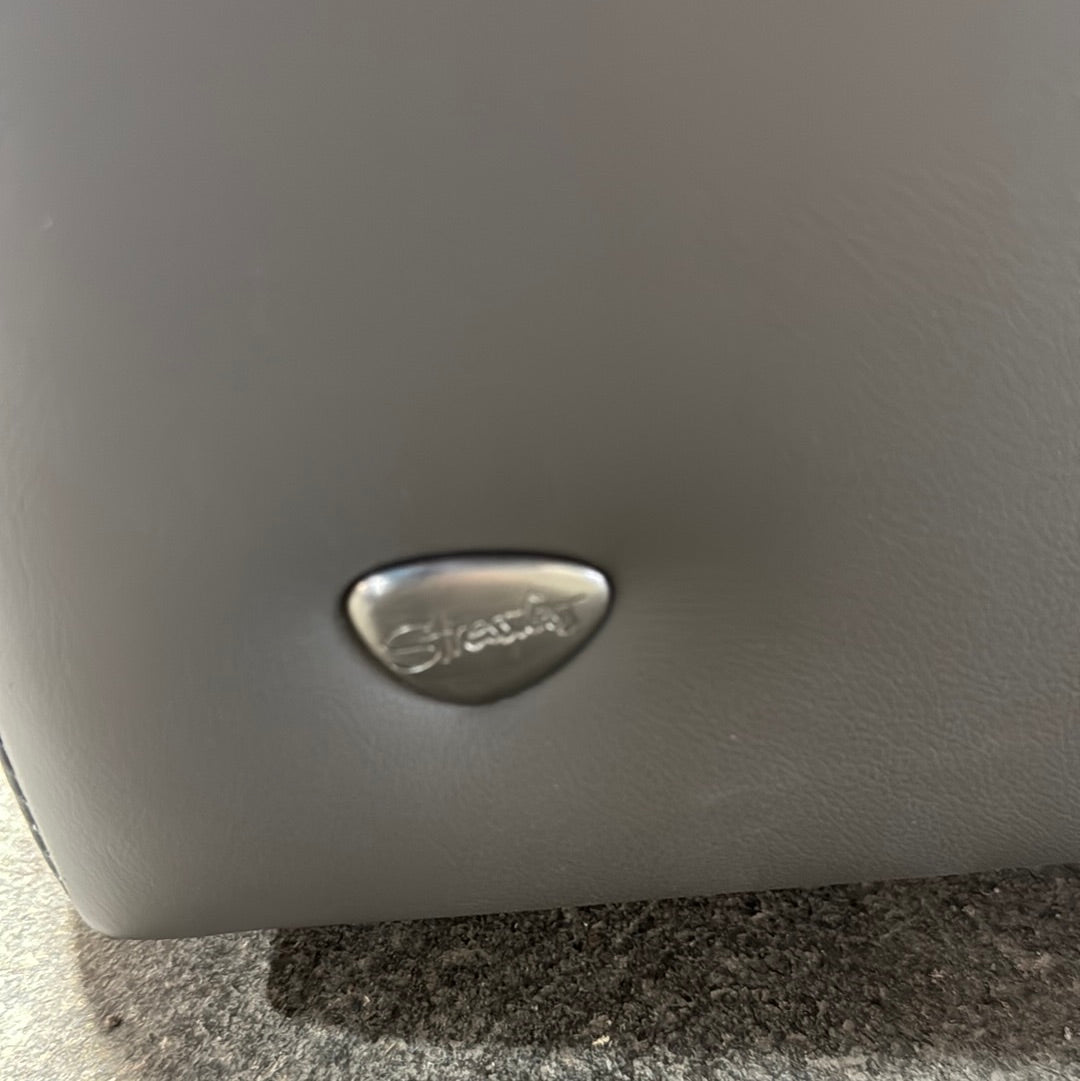 Stressless Mary Loveseat