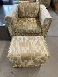 33” Armchair With Ottoman