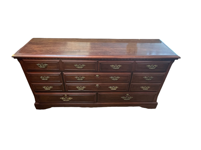 Traditional 7-Drawer Solid Cherry Wood Dresser With Brass Hardware