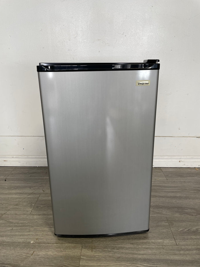 Magic Chef Mini Fridge