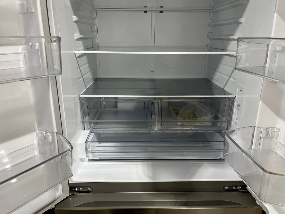 LG 33 in Stainless Steel Standard-Depth French Door Refrigerator w/ Ice Maker