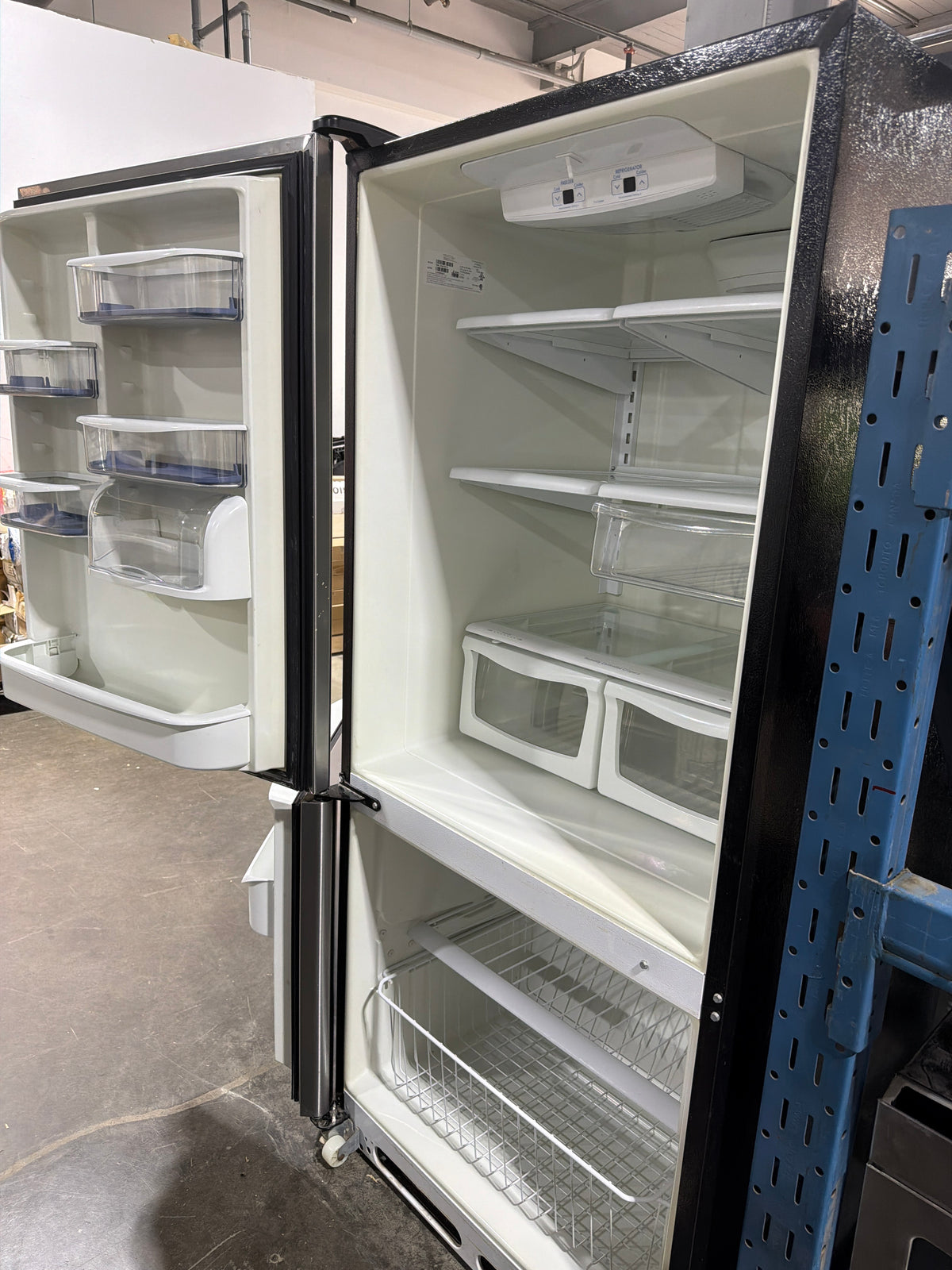 T16 Kenmore Fridge Freezer
