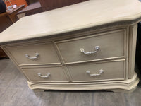 Light Cream Vintage Dresser W/ 3 Drawer