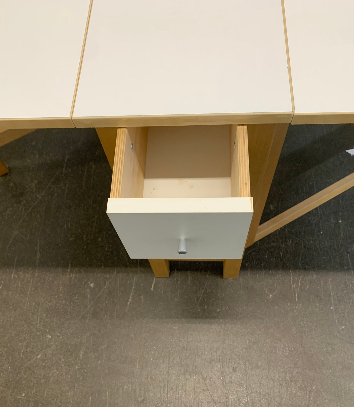 Compact Scandinavian Drop-Leaf table