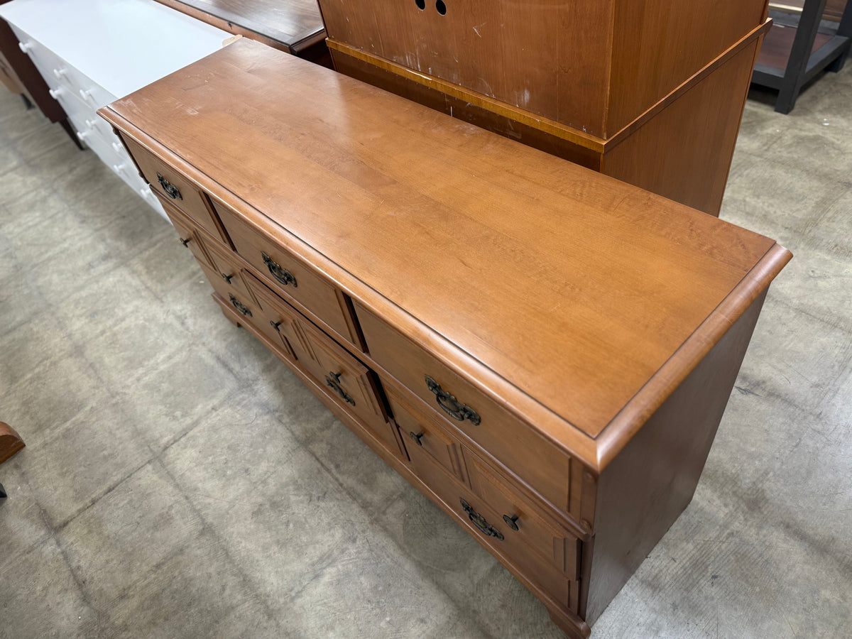 Light Caramel Brown 9-Drawer Dresser