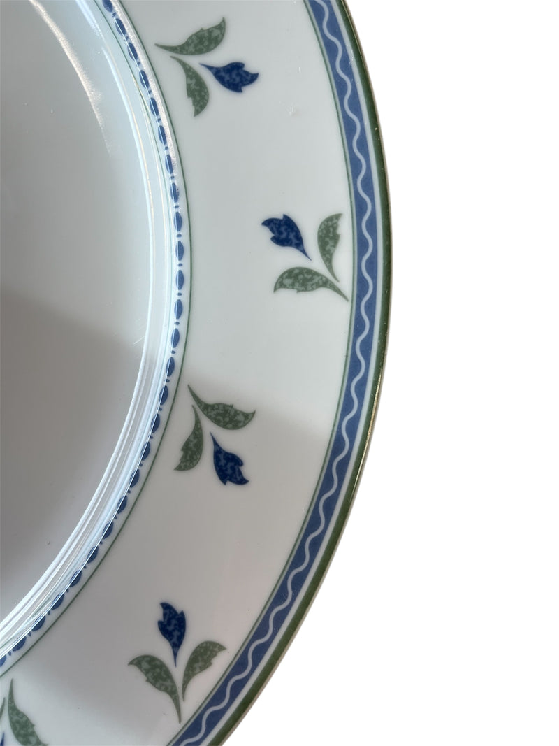 Gaiety by Oneida 58 Piece Dishware Set