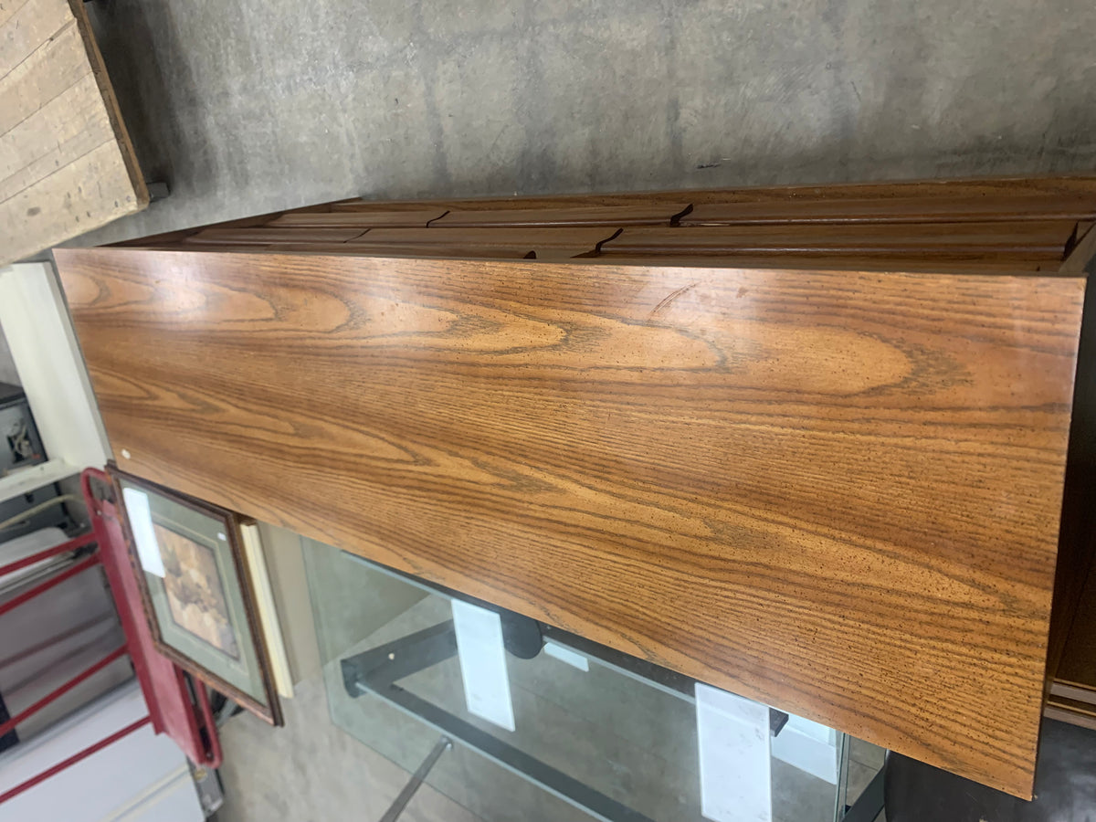 9 Drawer Dresser With Curved Handles