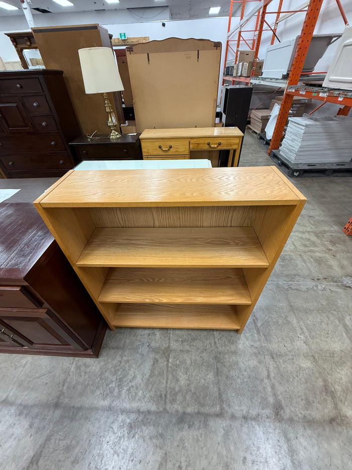 Oak Veneer Finish Bookcase