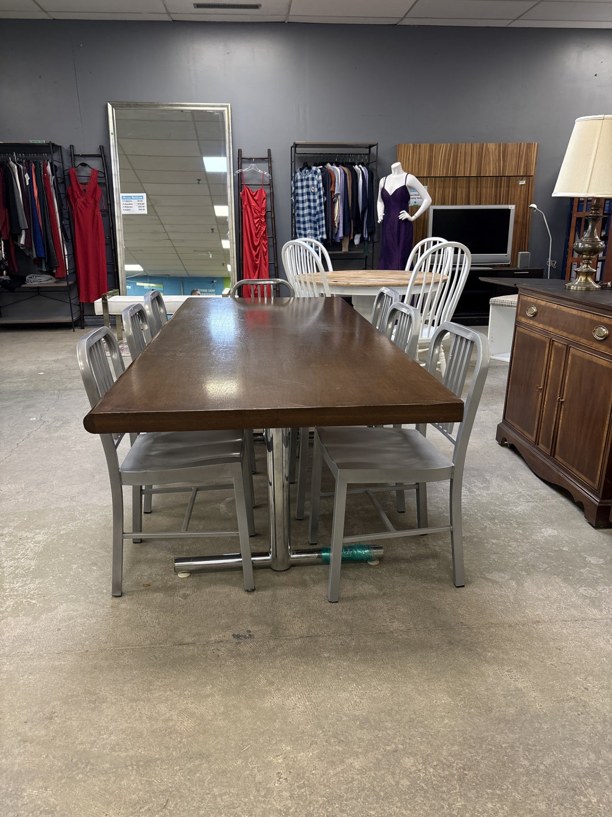 Solid Wood Dining Table With 7 Gray Metal Chairs