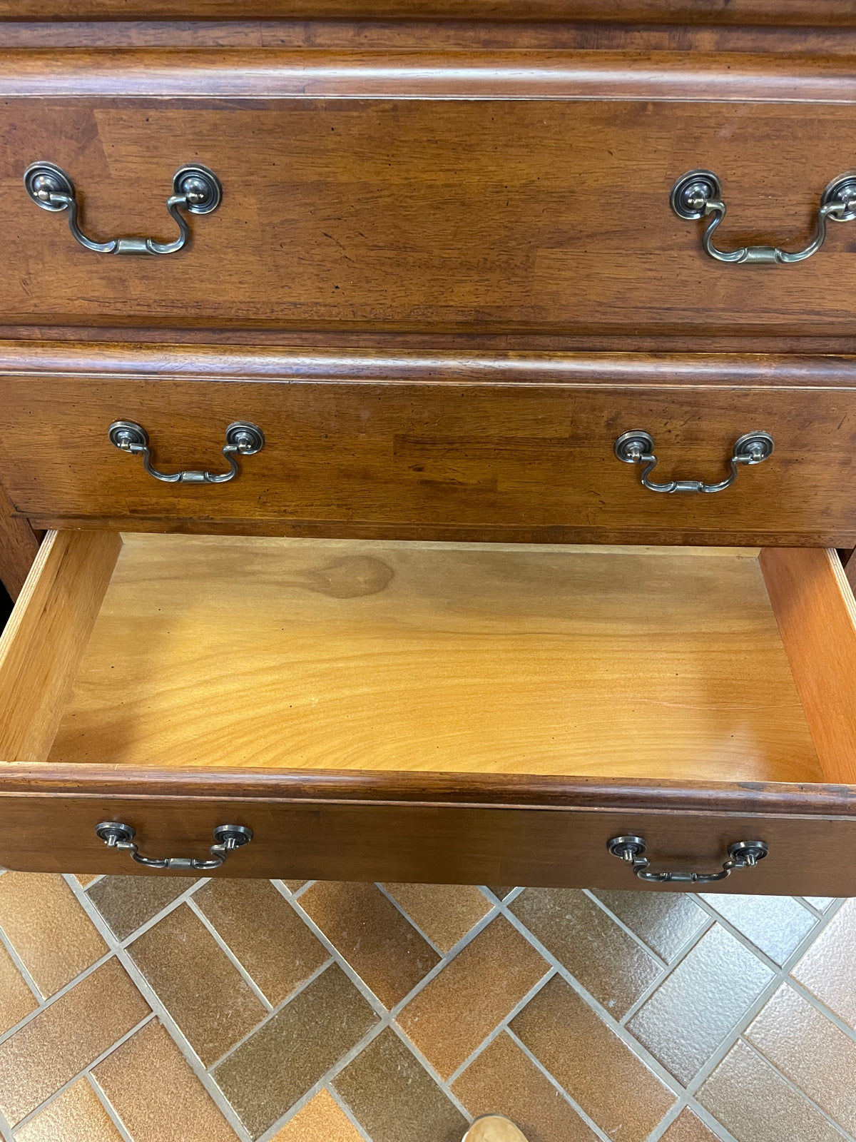 3 - Piece Solid Wood Queen Bedroom Set