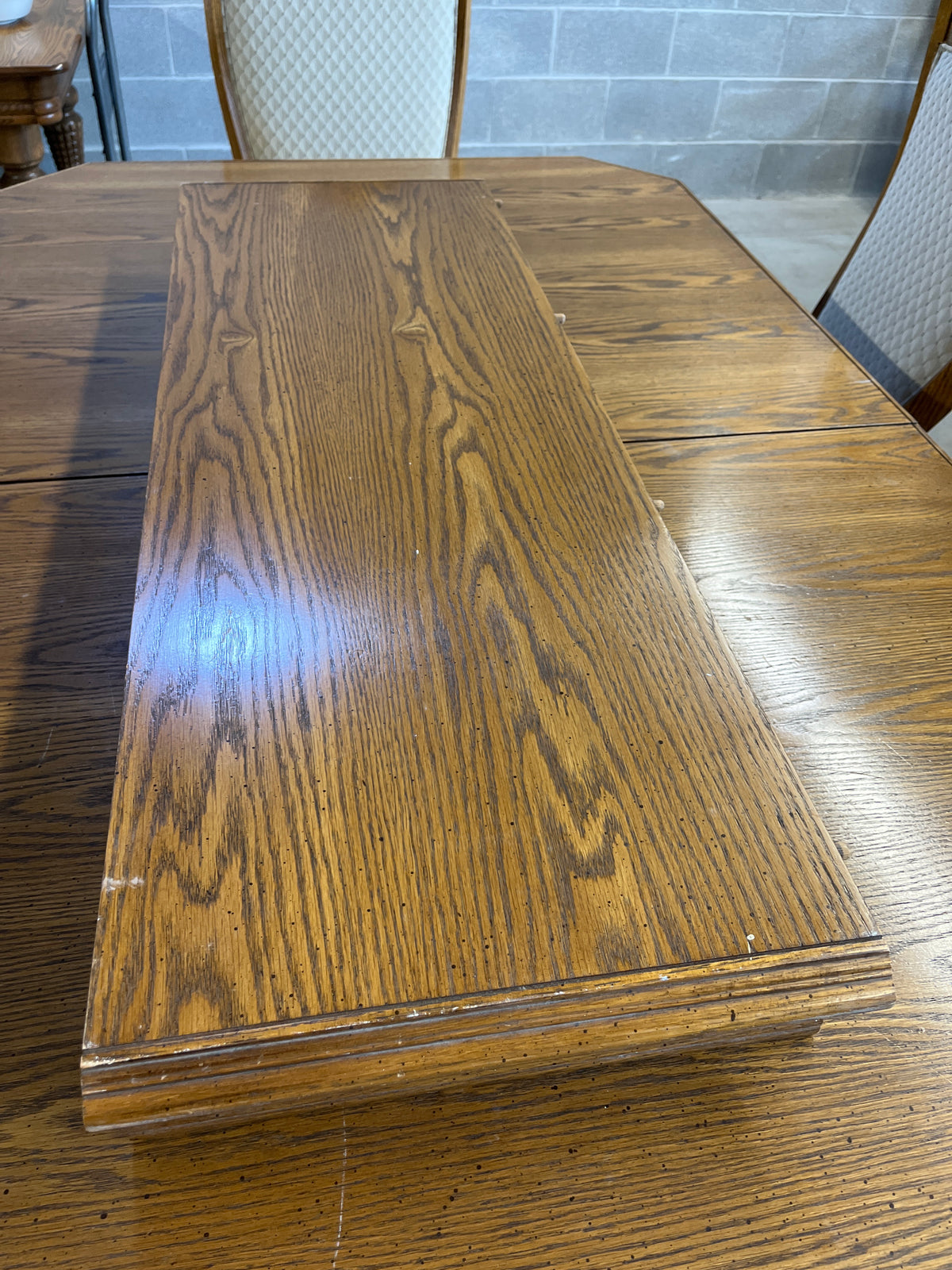 70"W Dining Table with 6 Chairs & Leaf