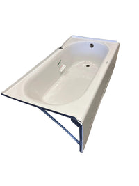 American Standard Princeton PRO Steel 60 x 30-inch Integral Apron Bathtub with Right-Hand Drain in White