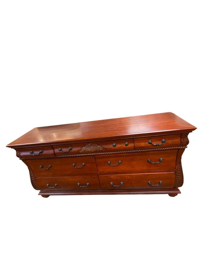 Solid Wood 7-Drawer Dresser