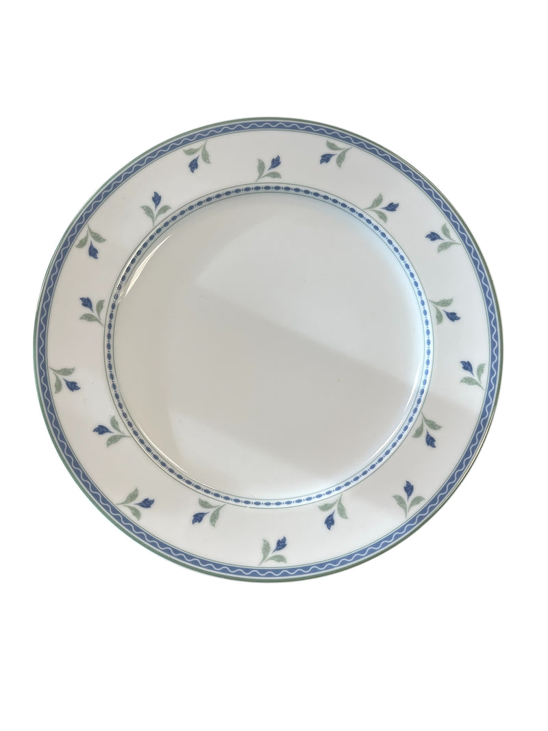 Gaiety by Oneida 58 Piece Dishware Set