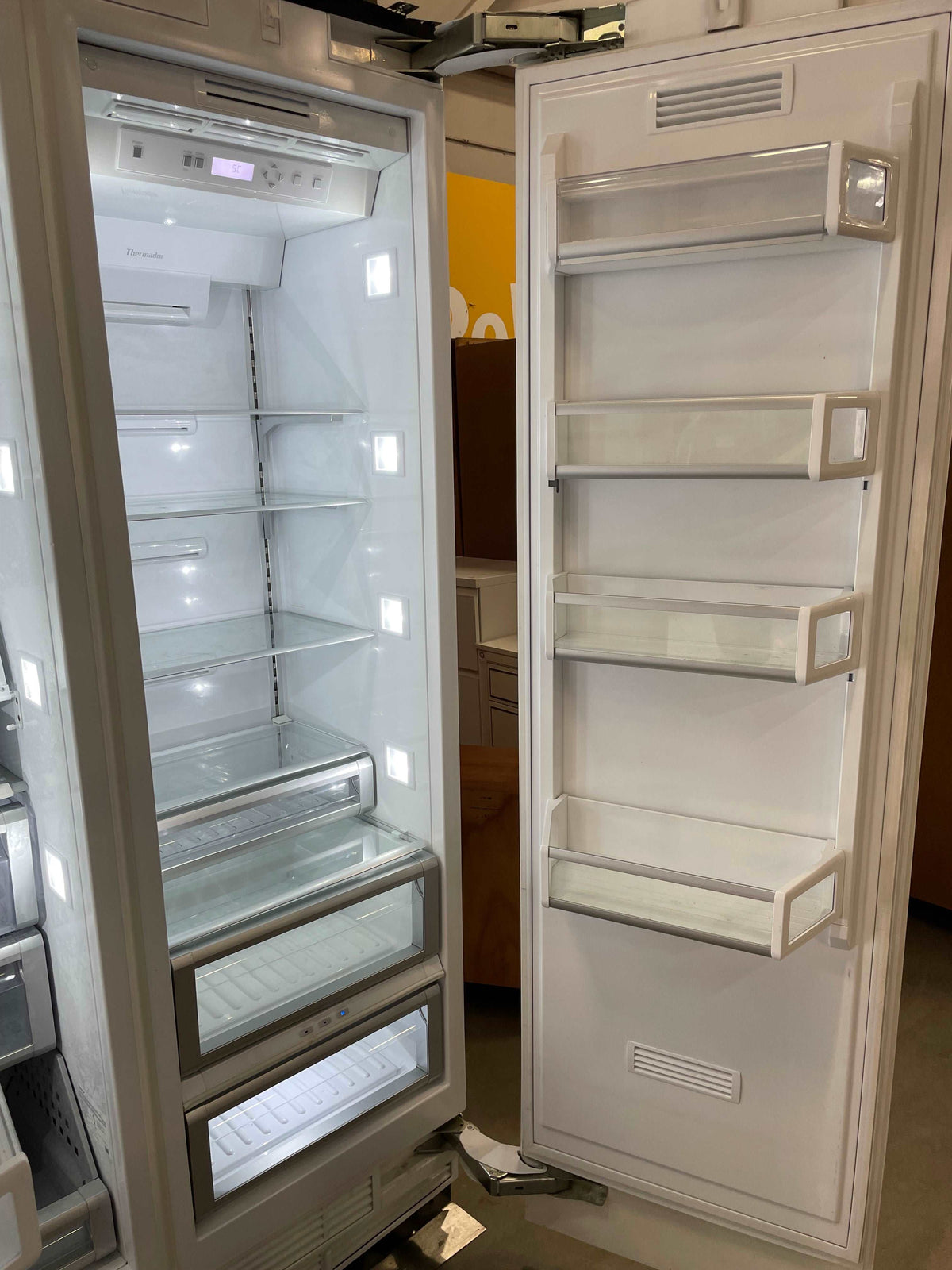 Thermador Side-by-Side Built-In Refrigerator Freezer