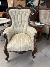 27"W Queen Anne Chair