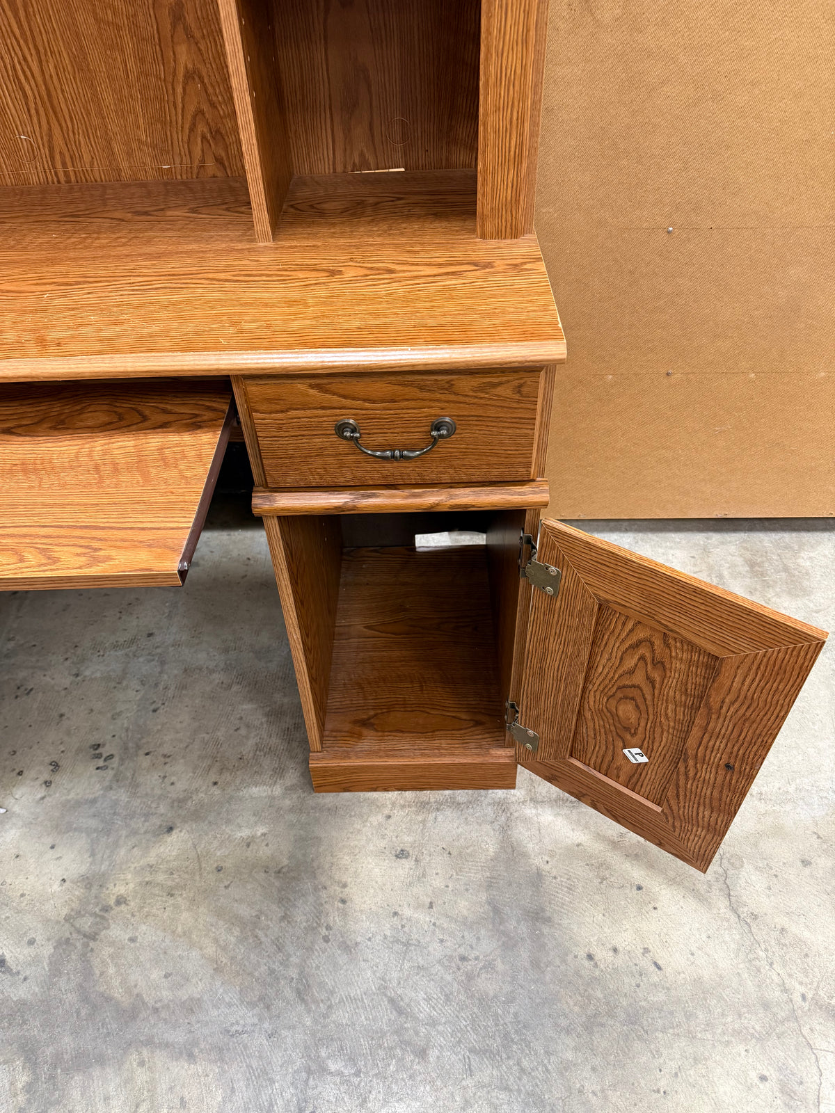 Sauder Orchard Hills Computer Desk with Hutch