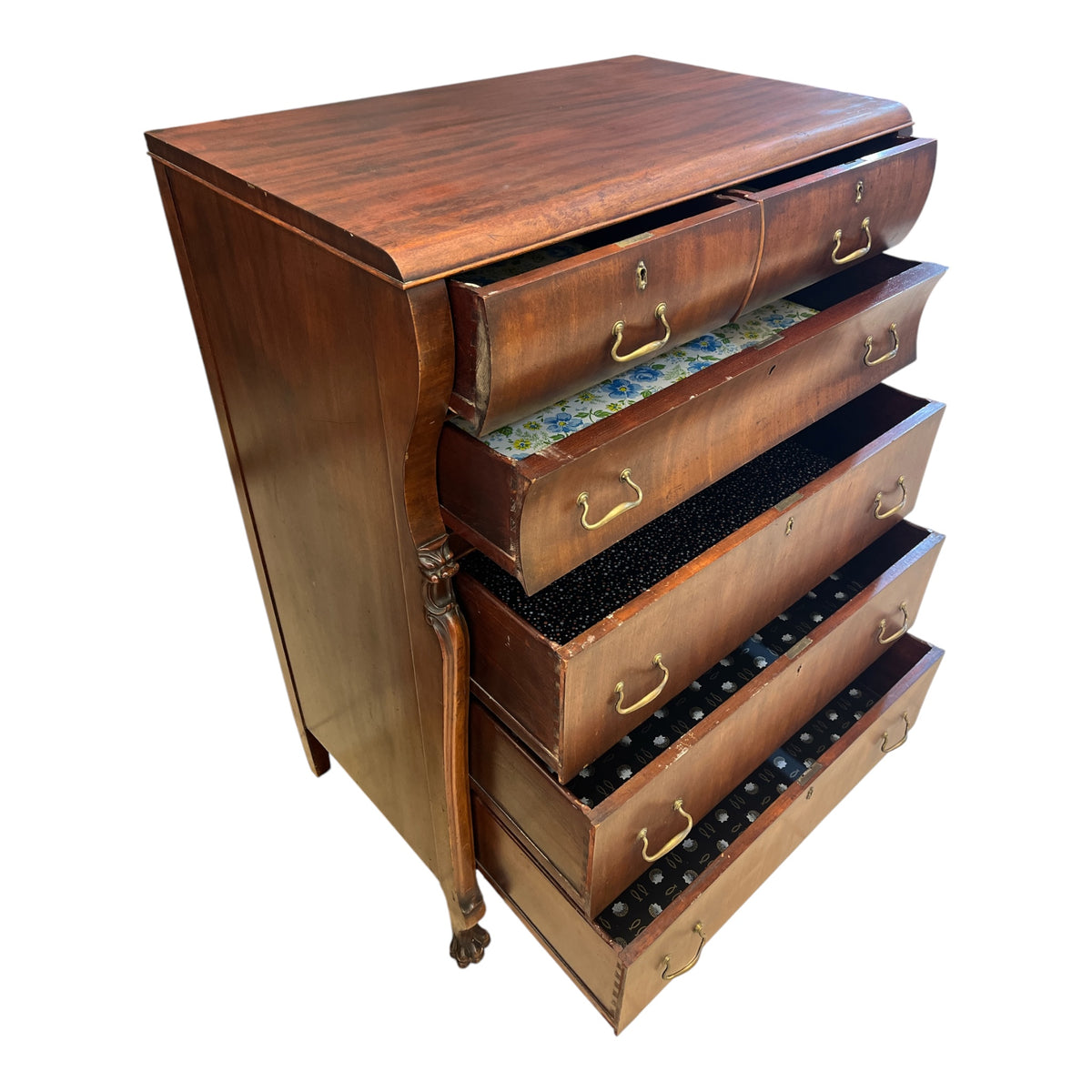 Ornate Traditional 6-Drawer Tall Chest with Carved Feet