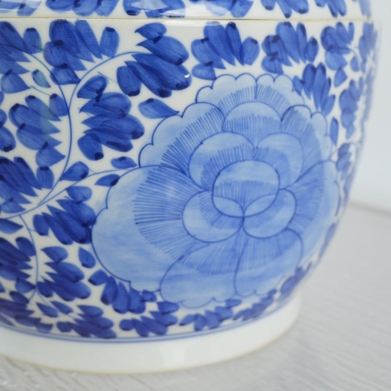 8.5-inch Antique Thai Porcelain Blue and White Lidded Vase