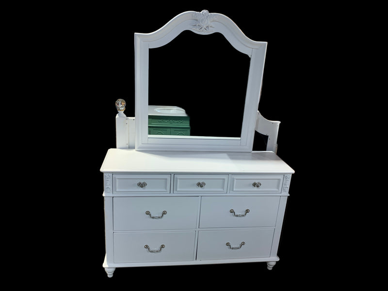 Splendid White Dresser with mirror