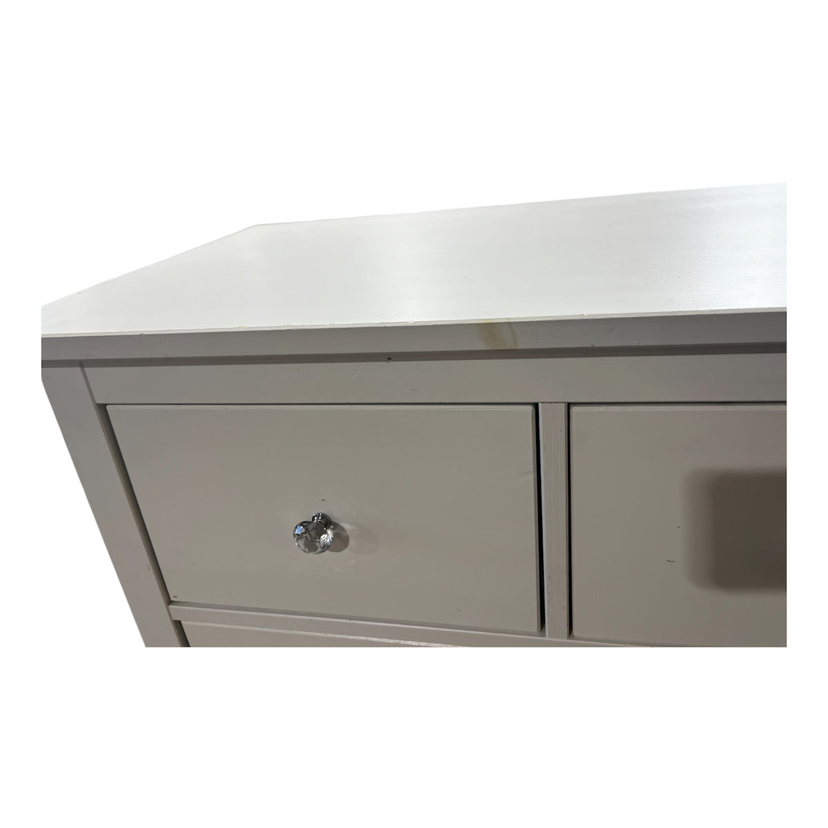 Bejeweled 8-Drawer White Dresser