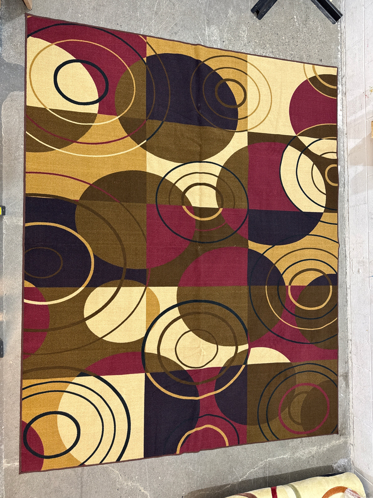 Rug 9.25'x7.3'