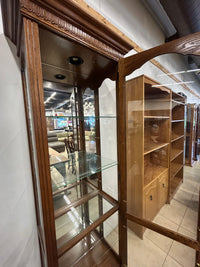 Napoli Traditional Curio Cabinet (Key included)