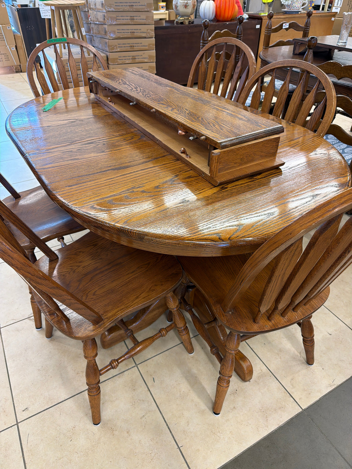 Parkwoods Countyhouse Dining Set