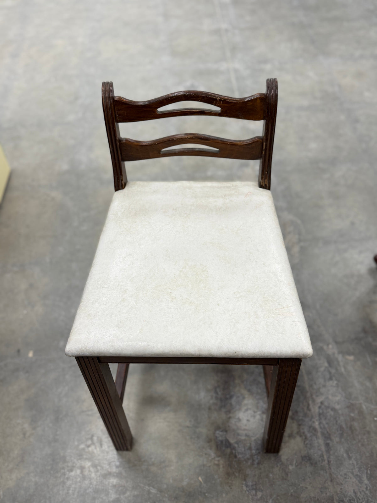 Vintage Makeup Vanity