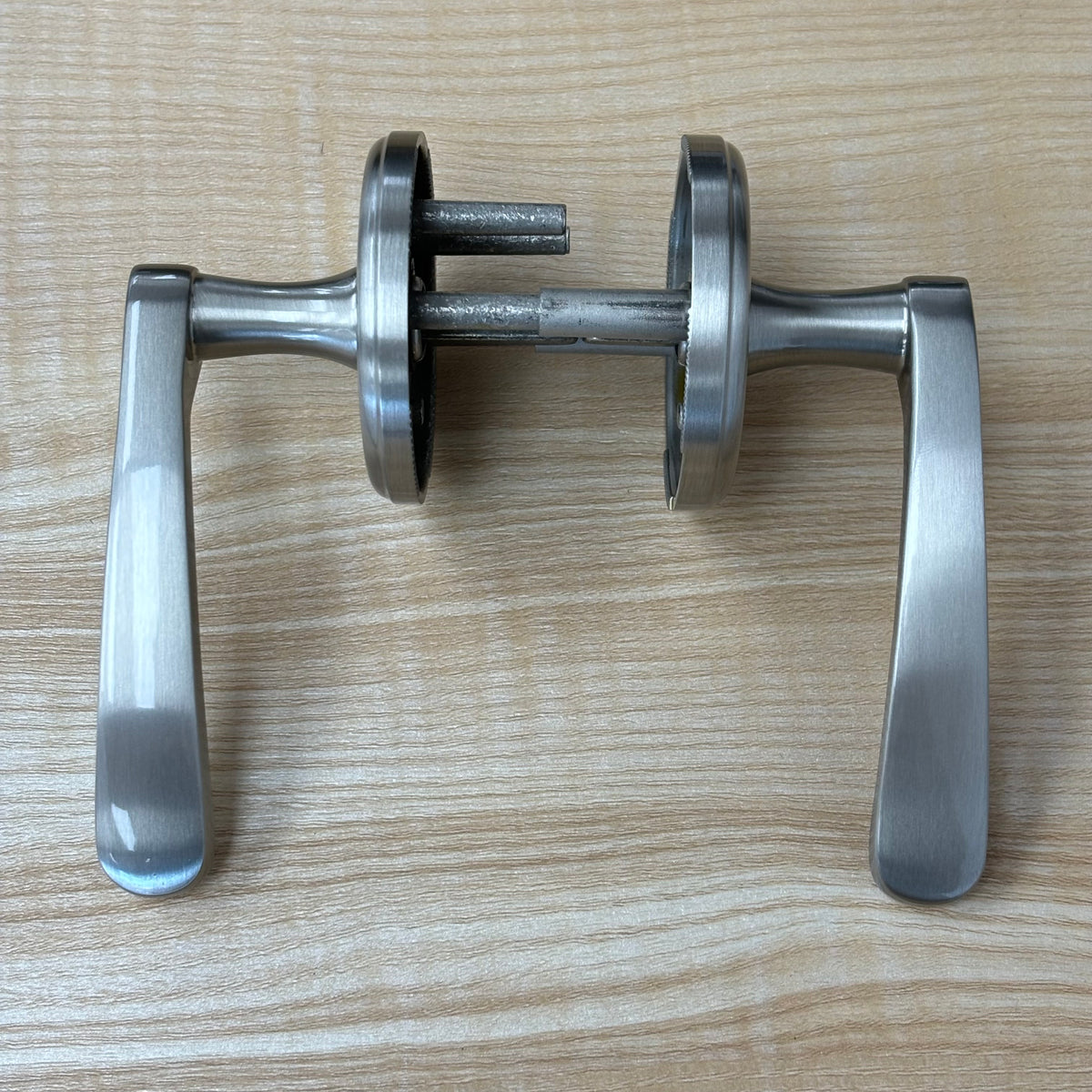 Passage Lever Set, Right Handing in Satin Nickel, 1001WDGTRERH15
