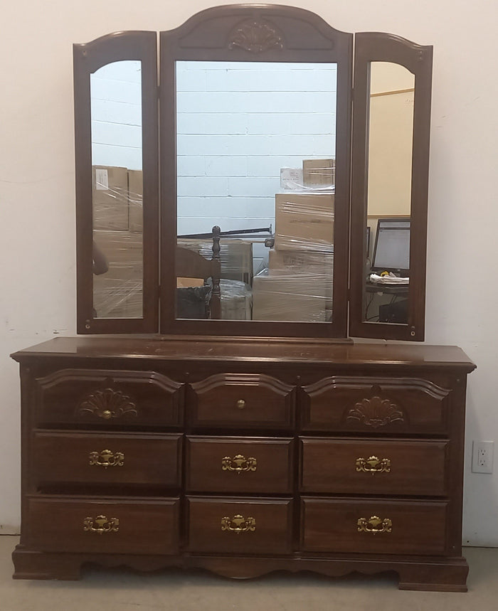 12 Drawer Dresser with Foldable Mirror
