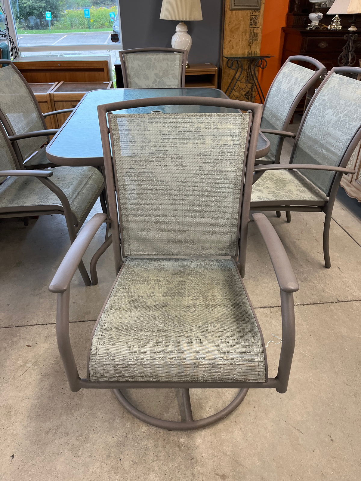 61” Patio Set with 6 Chairs and Umbrella