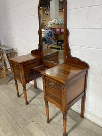 Elegant 4 drawer vanity/dresser