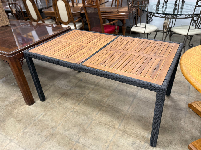 Black and Honey Brown Wicker Patio Table